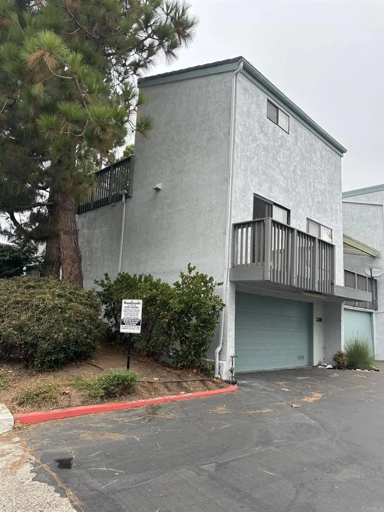 https://cdn.realtyfeed.com/cdn/127/305999303/cb21588f1901bb77cf42dac7f4fda7b5.webp