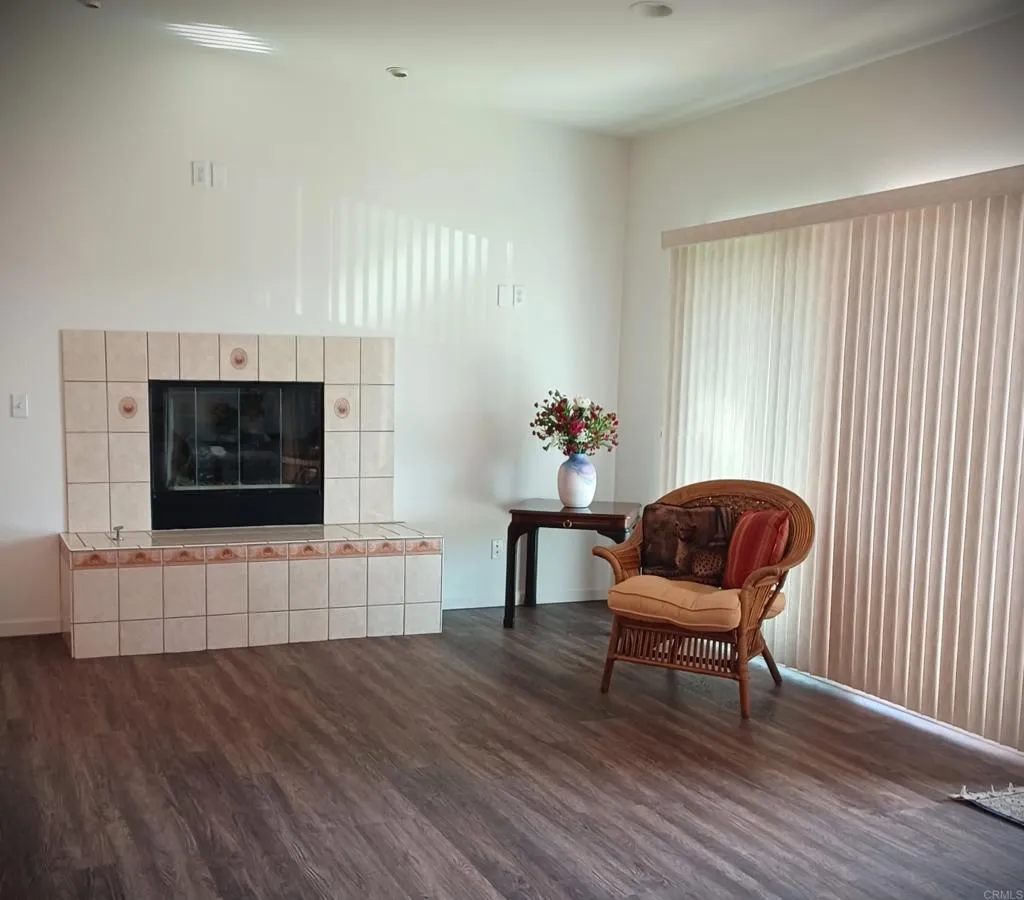 https://cdn.realtyfeed.com/cdn/127/306005041/ea5aace78c96d4a6ff26ea74bf475b86.webp