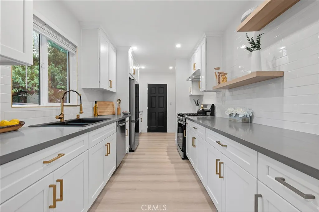 421 Valencia Avenue, Burbank, CA, 91506
