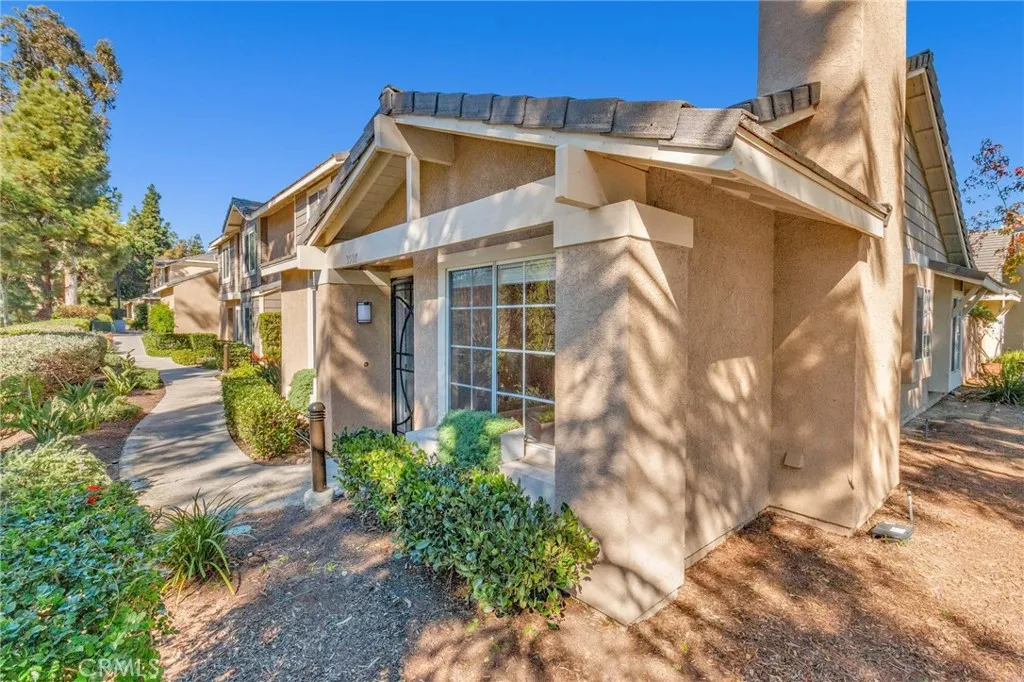 Photo #2: CV23166225 Listing 