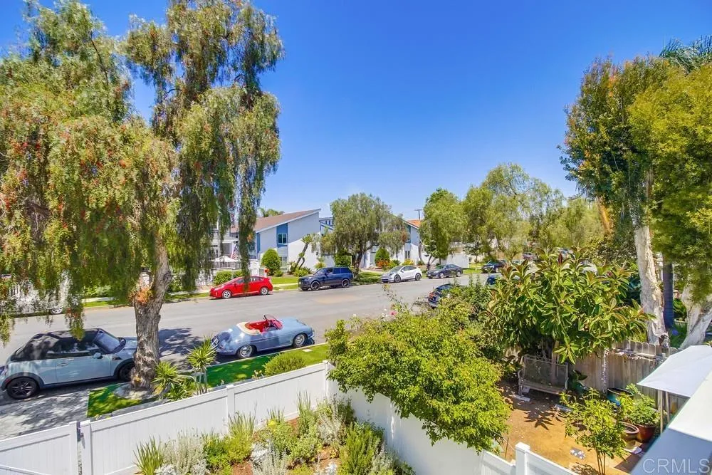 https://cdn.realtyfeed.com/cdn/127/306013764/a2c9e8a314155763760d4caf884759a6.webp