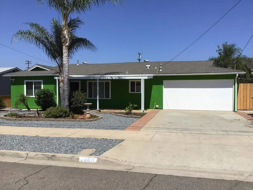 https://cdn.realtyfeed.com/cdn/127/306016518/3df2f9628e5636819200b399e05a4ec7.webp