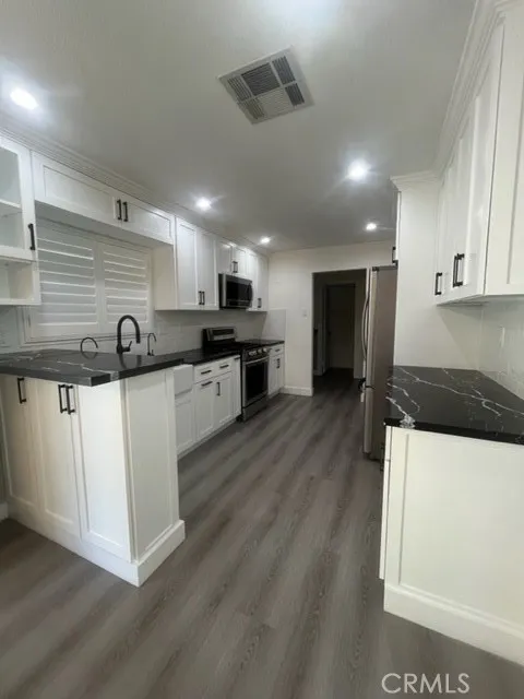15862 Falcon Court, Fontana, CA, 92337