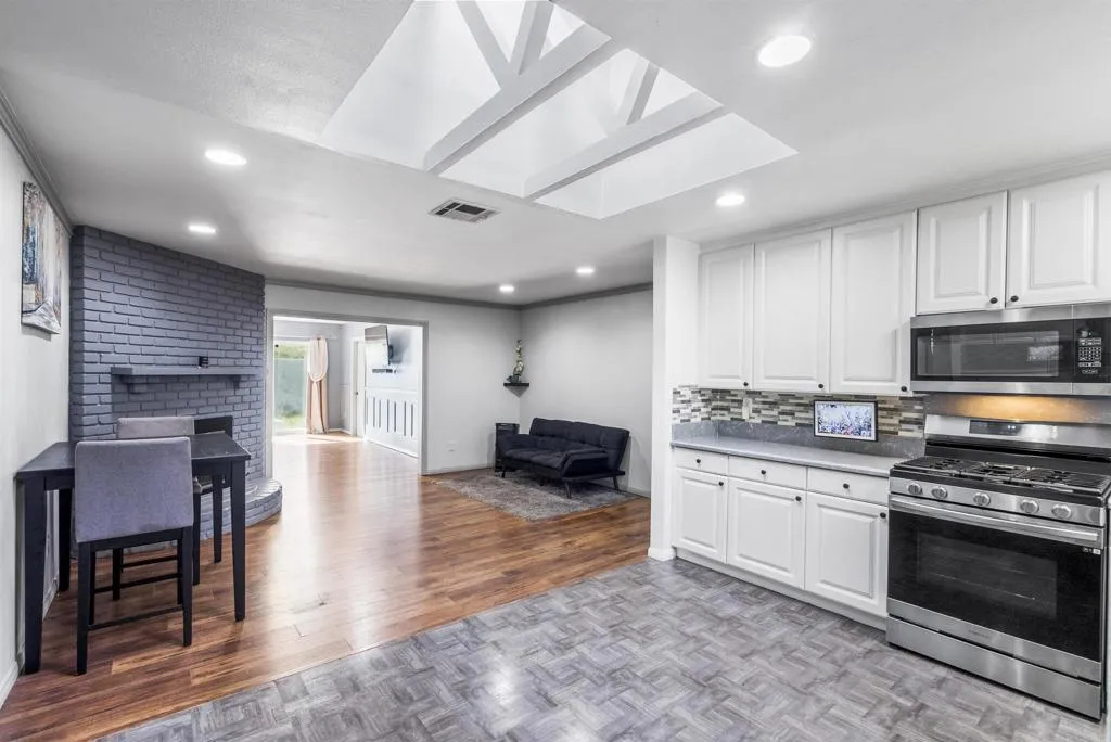 https://cdn.realtyfeed.com/cdn/127/306020165/4a989d2cea028089b00b09dd8c92f184.webp
