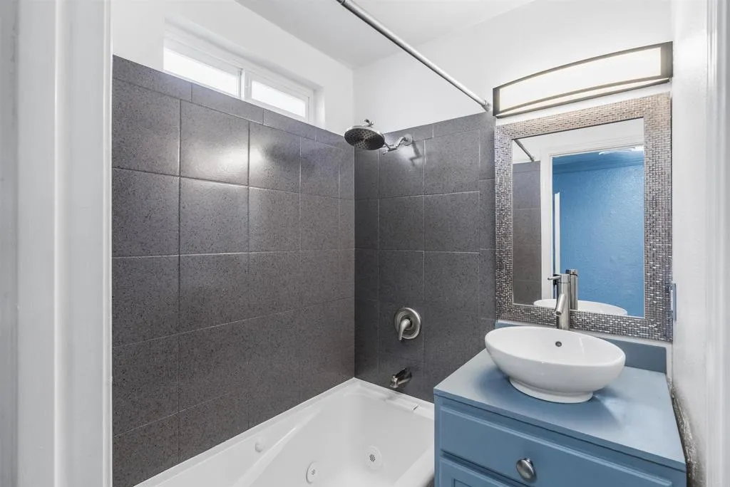 https://cdn.realtyfeed.com/cdn/127/306020165/5c724cfcec01b4b26cd570dc03697f4d.webp