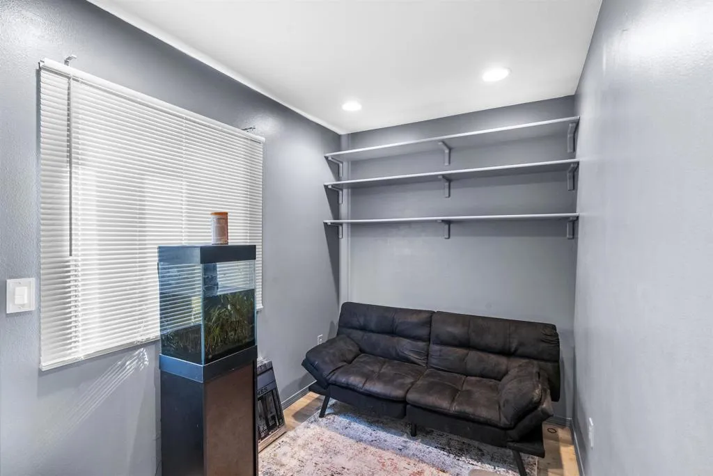 https://cdn.realtyfeed.com/cdn/127/306020165/9855d4b2222ae8d6387aede3f39694c4.webp