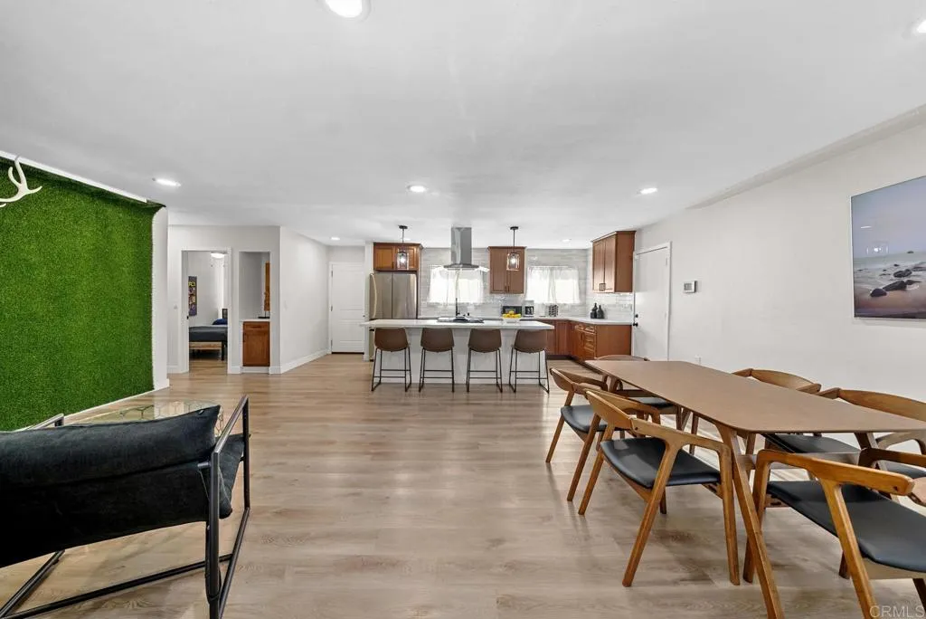https://cdn.realtyfeed.com/cdn/127/306022562/57750914dfd51820e1f7b0d1513897a4.webp