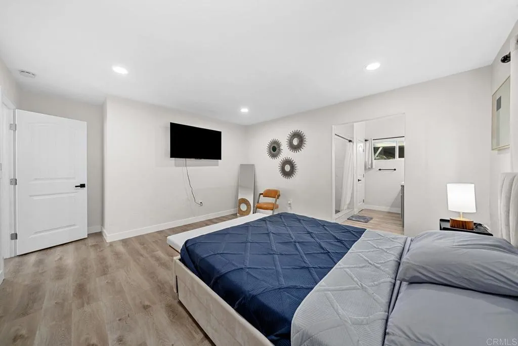 https://cdn.realtyfeed.com/cdn/127/306022562/9ec6e32d2d2087f2a0c072a8065ad553.webp