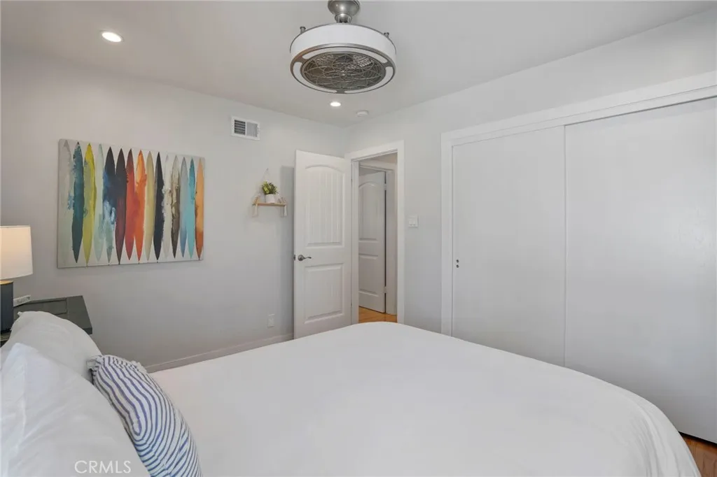 https://cdn.realtyfeed.com/cdn/127/306023763/da8dc119aeef9f2b23433cc96943af76.webp