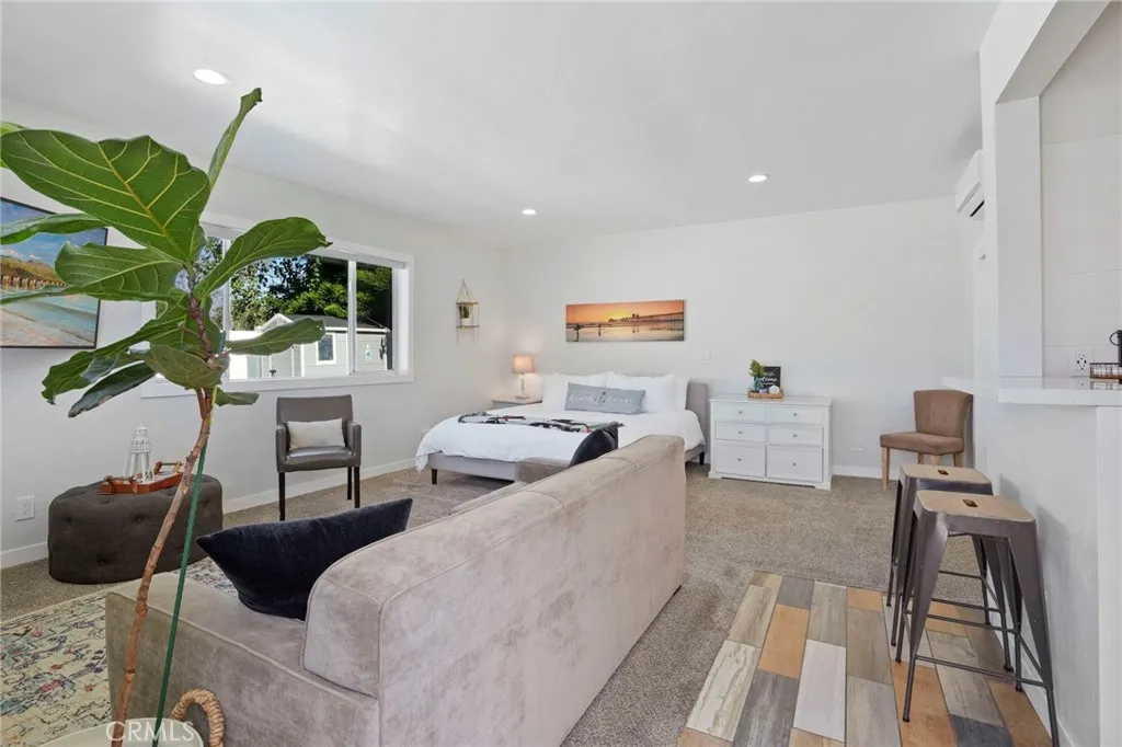 https://cdn.realtyfeed.com/cdn/127/306023763/daec818f783b35b4511e3f754f48939b.webp