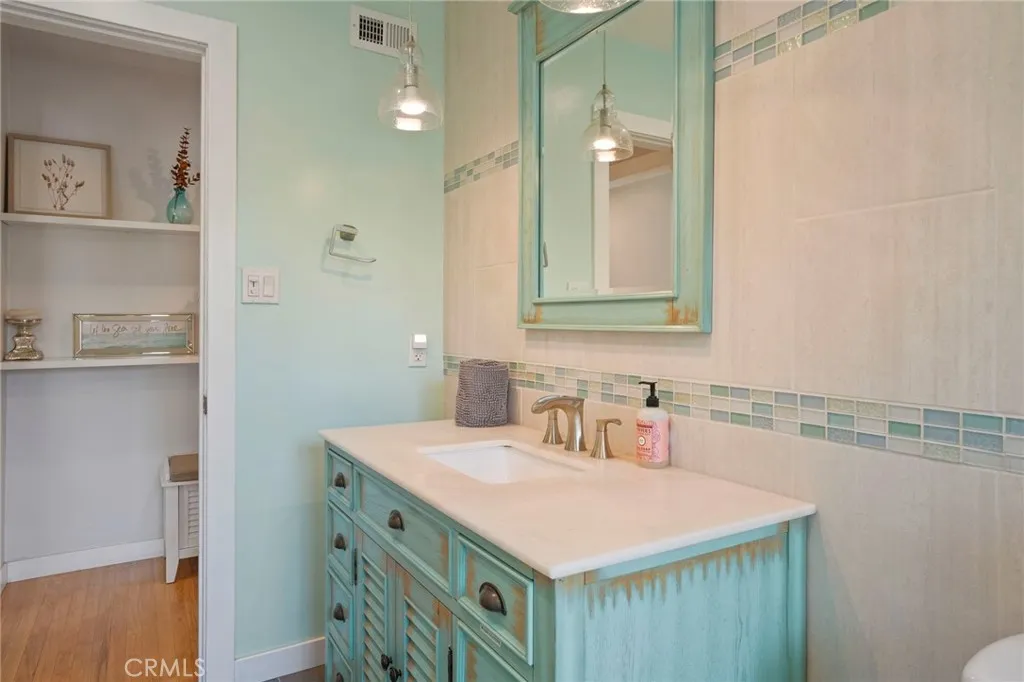 https://cdn.realtyfeed.com/cdn/127/306023763/f73ba94d1c49e2cf8849cf32da36e120.webp