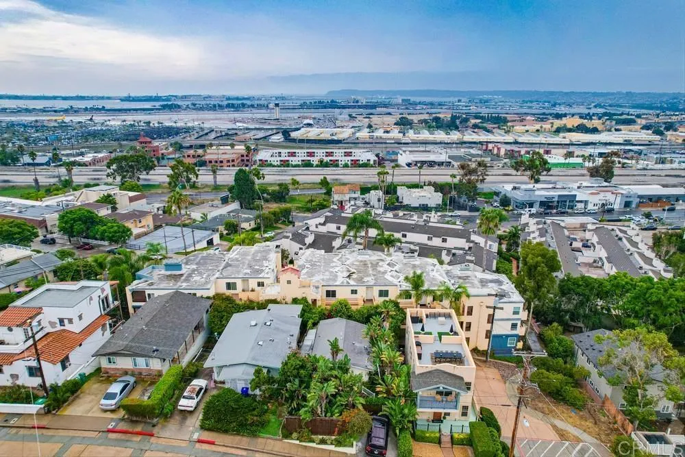 https://cdn.realtyfeed.com/cdn/127/306024182/01031a5e083cc09945901cc535357f80.webp