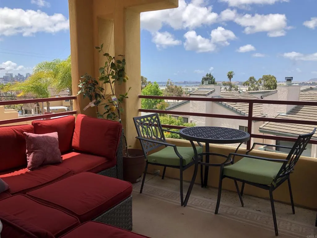 https://cdn.realtyfeed.com/cdn/127/306024182/8830ac7d65eec2cf3185f2b6331be7b4.webp