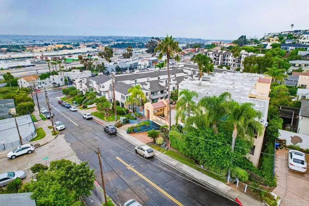 https://cdn.realtyfeed.com/cdn/127/306024182/8dd178a5670bfda06a52d94f4829df70.webp