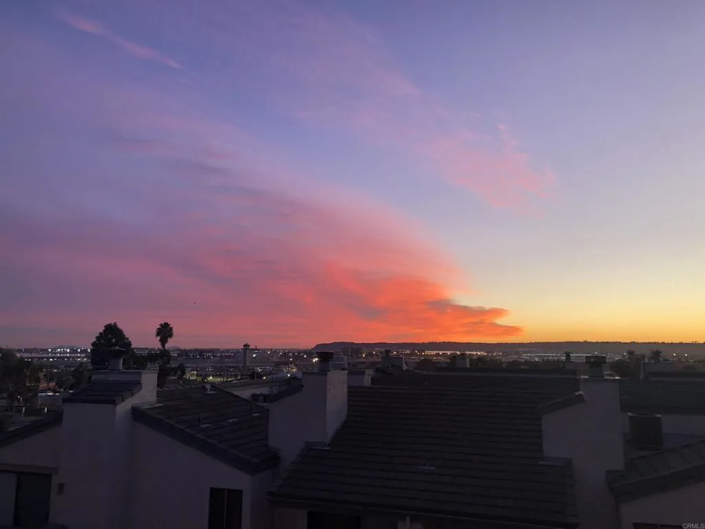 https://cdn.realtyfeed.com/cdn/127/306024182/9727980e2c5b1d1492fc4d6634da8793.webp