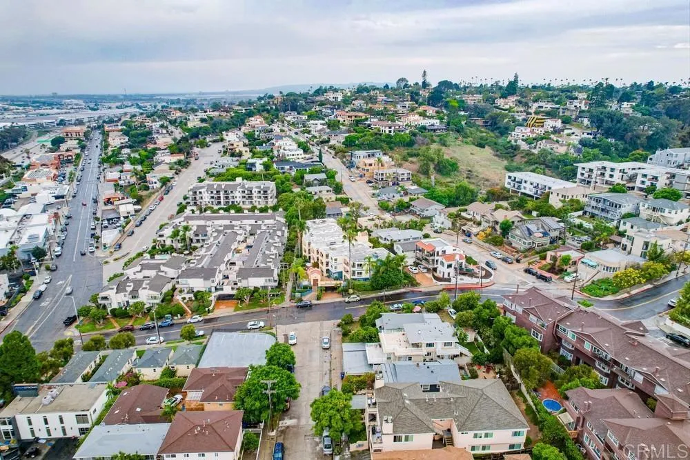 https://cdn.realtyfeed.com/cdn/127/306024182/9c4eaf7f980d3c8551ce4a6175084e0b.webp