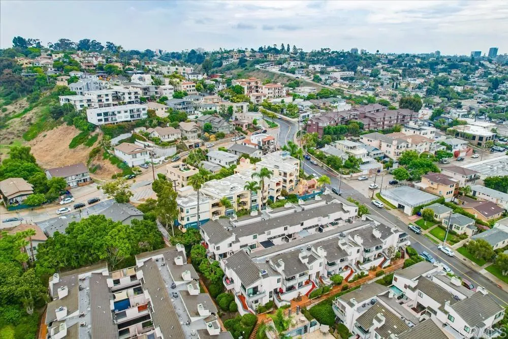 https://cdn.realtyfeed.com/cdn/127/306024182/af4f6a7d4e715f11914f2bdf75b3e42a.webp