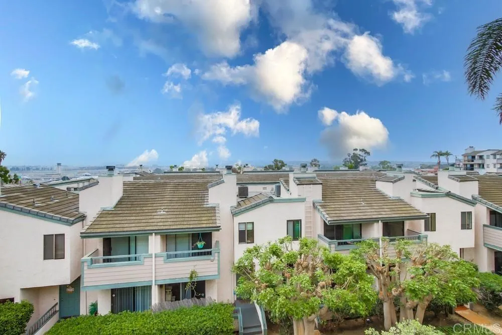 https://cdn.realtyfeed.com/cdn/127/306024182/c5515af8bb547dfe4457270270979288.webp