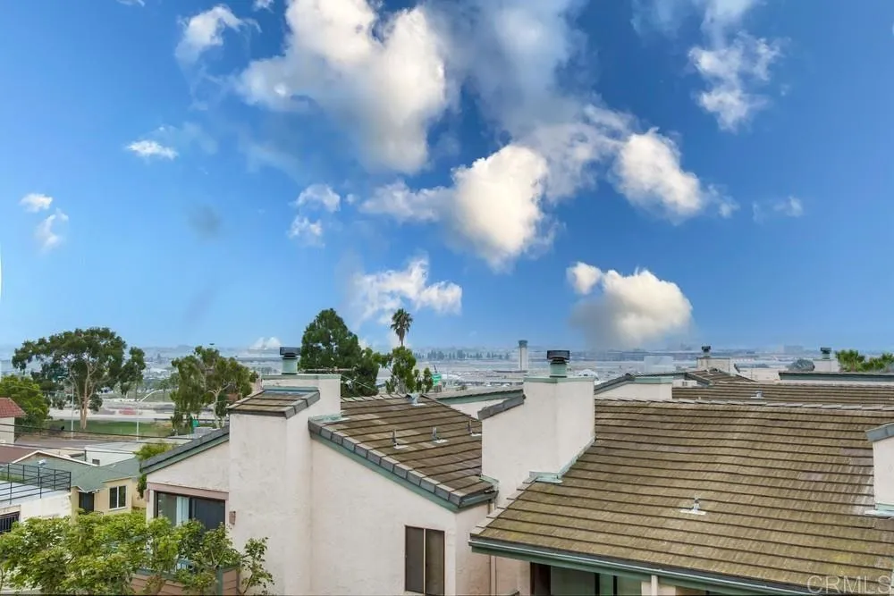 https://cdn.realtyfeed.com/cdn/127/306024182/cb600a964aa59d7a7ee83a473622bbd7.webp