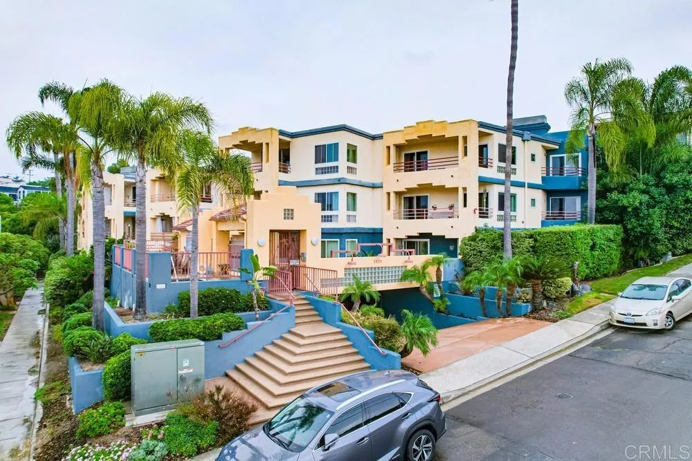 https://cdn.realtyfeed.com/cdn/127/306024182/ecf139eaeb00c01a944a689c00e4c1d6.webp