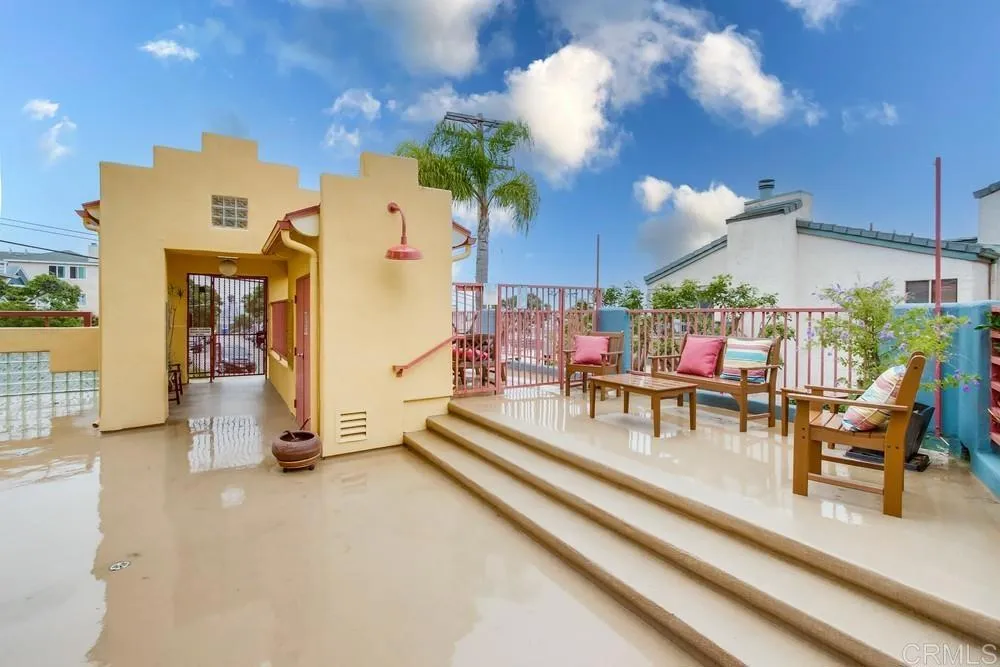 https://cdn.realtyfeed.com/cdn/127/306024182/eeb2d84e0685638339a4fa9a595881f6.webp