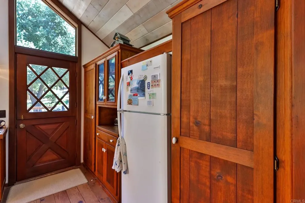 https://cdn.realtyfeed.com/cdn/127/306024735/66195b8bbca88acd264021526133560c.webp