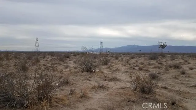 0 Sandstone, Phelan, Ca 92371