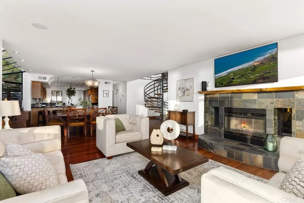 https://cdn.realtyfeed.com/cdn/127/306026193/bdcec5e0b371bd1544b6aa8c7e844402.webp