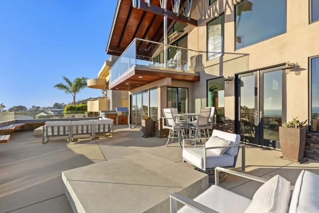 https://cdn.realtyfeed.com/cdn/127/306026193/d63578368241966bd80b2028c316209a.webp
