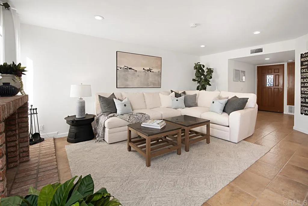Photo #5: NDP2307652 Listing 