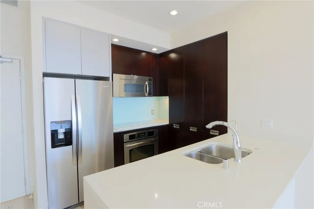 Photo #5: OC23183620 Listing 