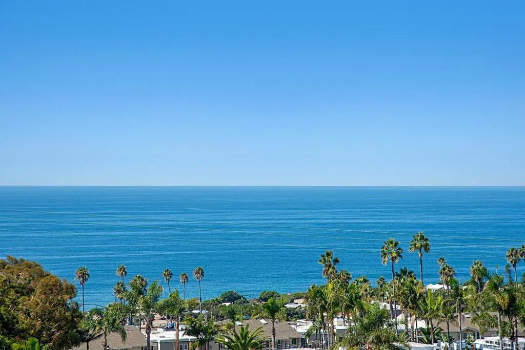 https://cdn.realtyfeed.com/cdn/127/306028769/229dac3736929ca75e35004aface88ce.webp