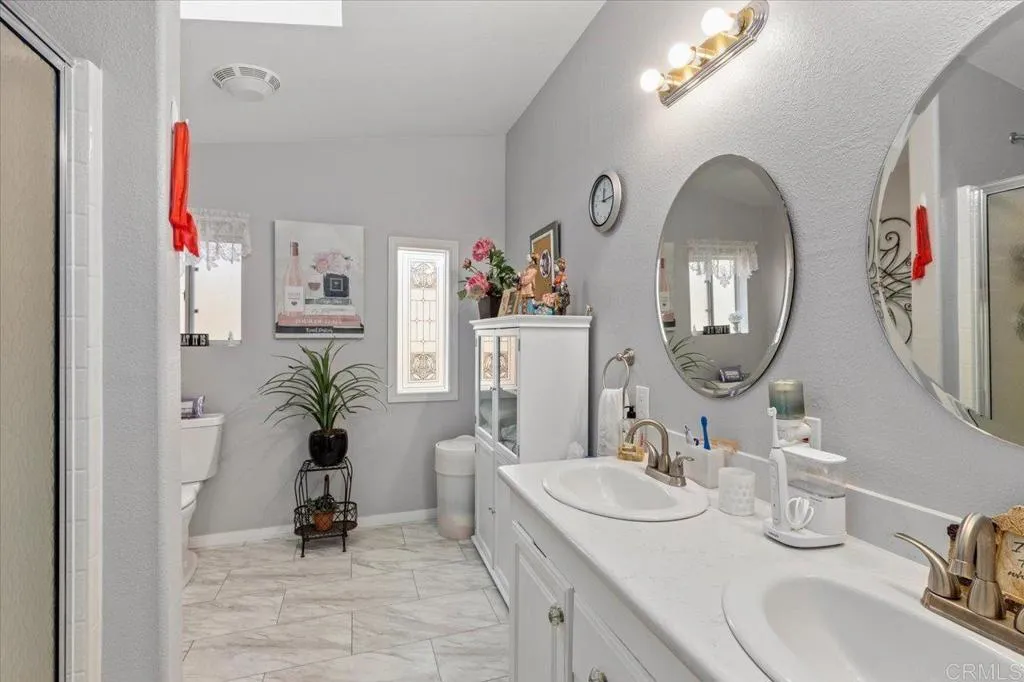 https://cdn.realtyfeed.com/cdn/127/306032062/337f621d12a9cd0b3cff25f4854a50b0.webp