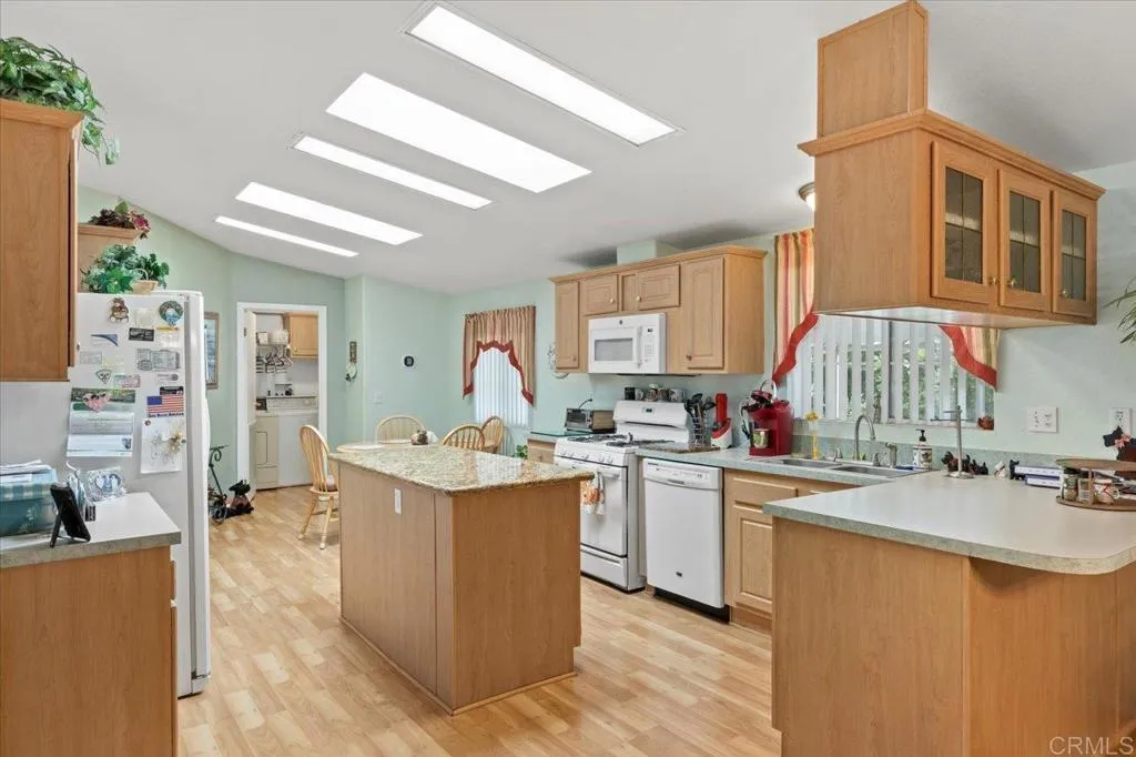https://cdn.realtyfeed.com/cdn/127/306032062/dd7839751344ee5c16057d7b89a10003.webp