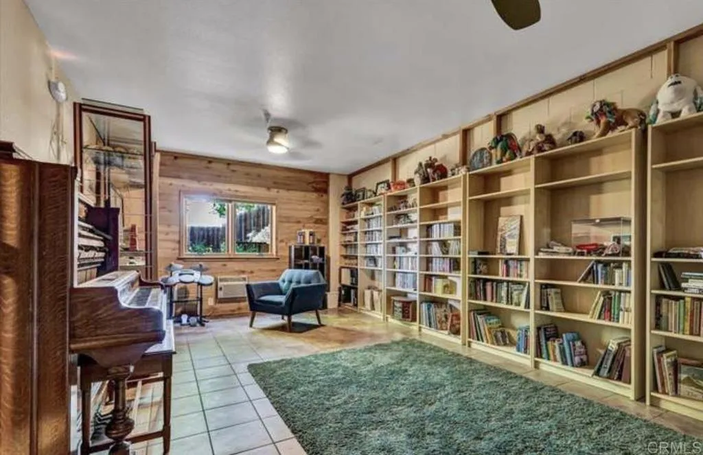 https://cdn.realtyfeed.com/cdn/127/306032751/1580eba8f9f74587a238d3d26f276546.webp