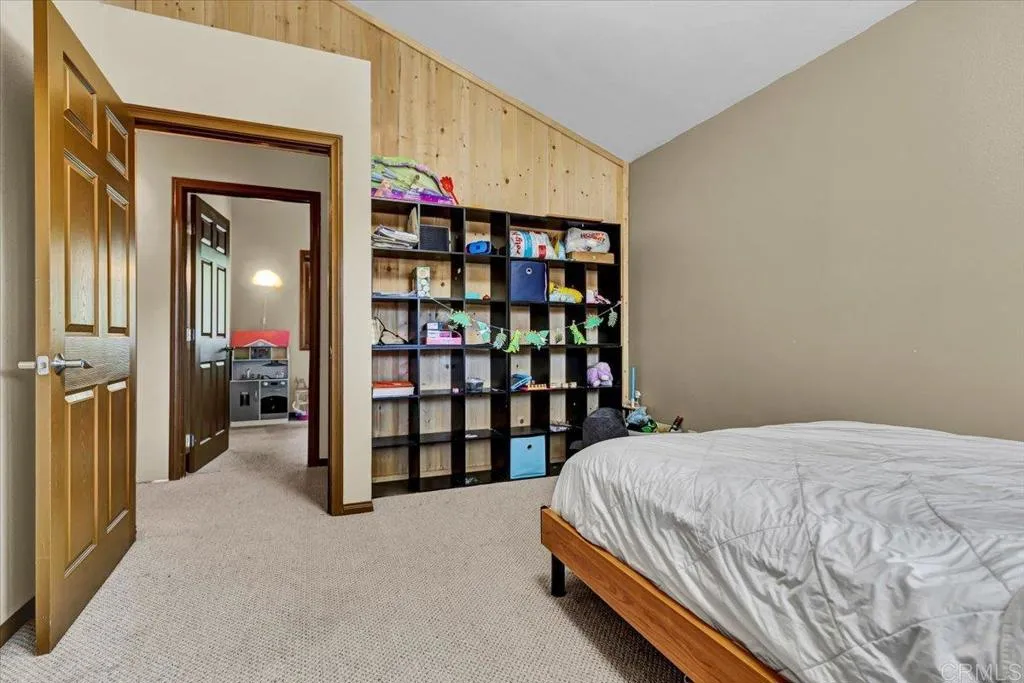 https://cdn.realtyfeed.com/cdn/127/306032751/25492bbf6e17b250c43ee6af33530be7.webp