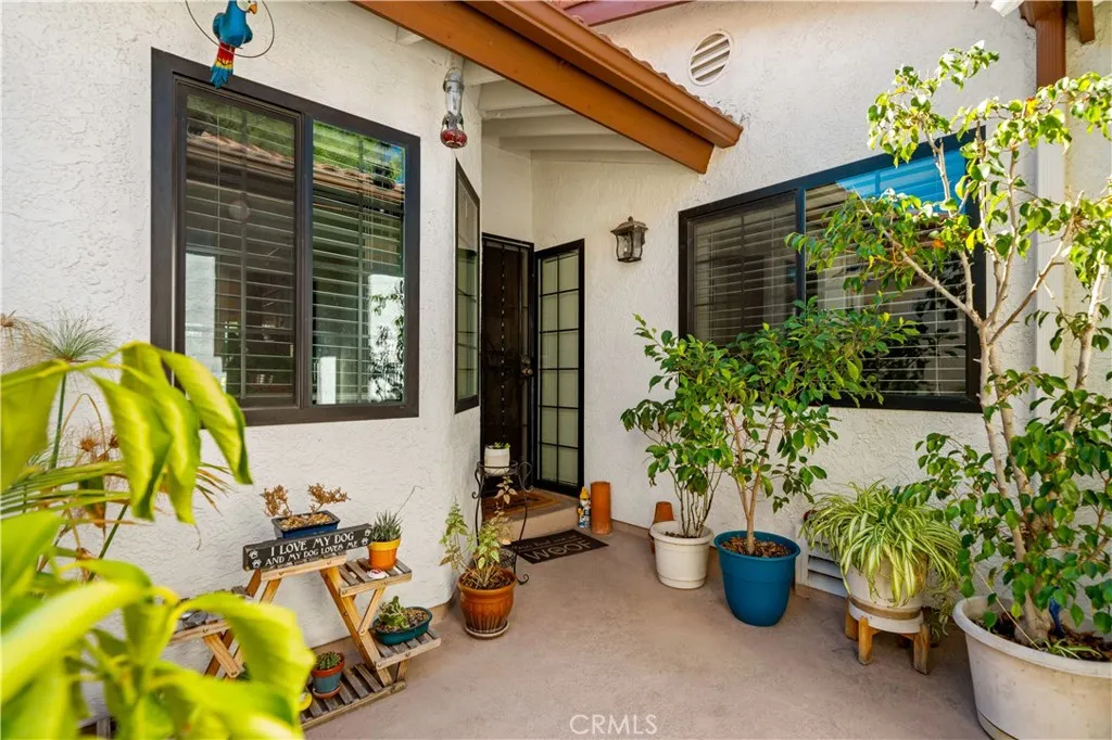 Photo #3: IV23189221 Listing 