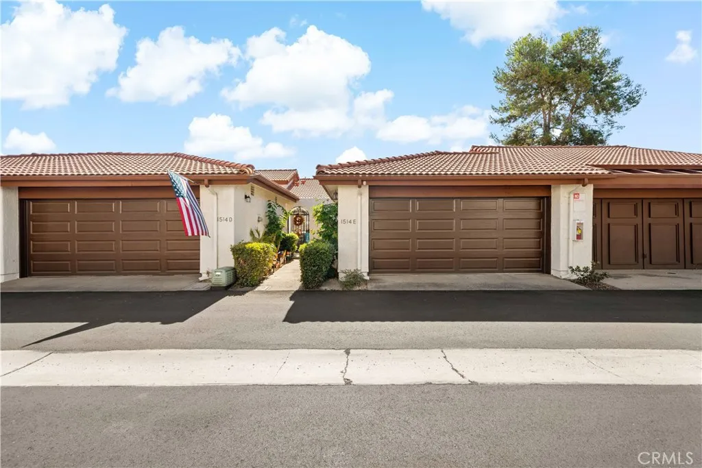 MLS: IV23189221 Condo For Sale