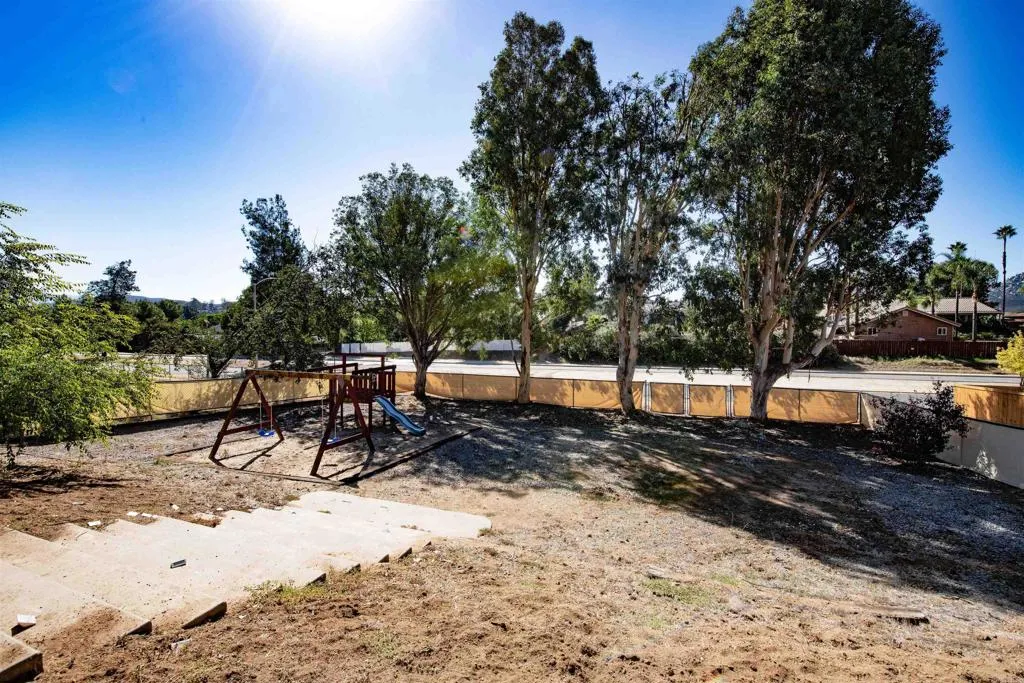 https://cdn.realtyfeed.com/cdn/127/306034668/1d9d888b6a8c1740abfdabc08592f375.webp