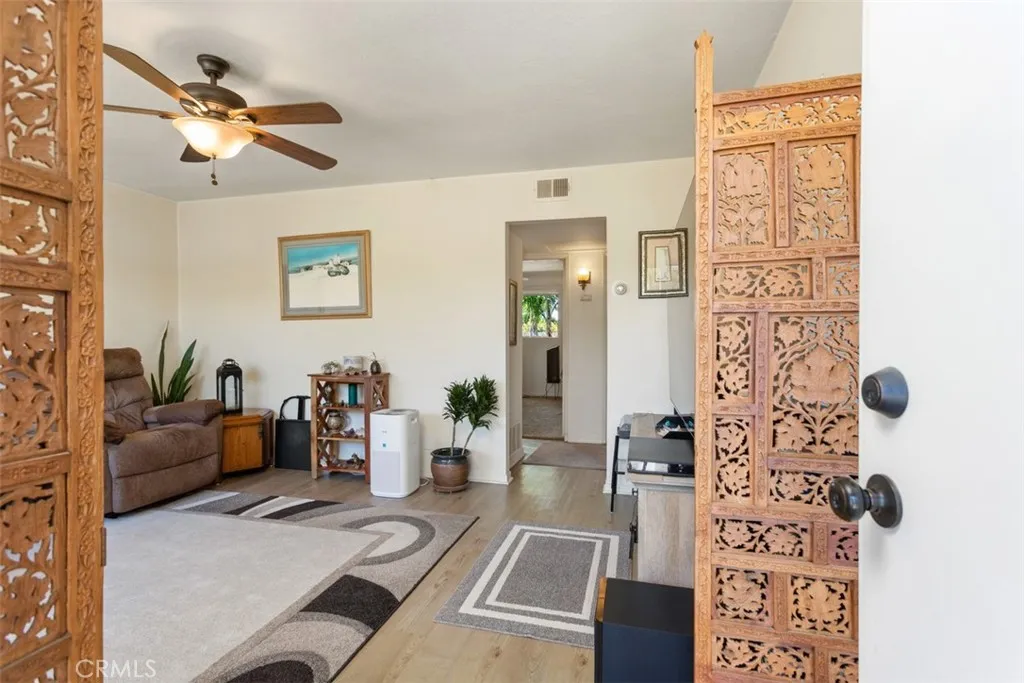 Photo #5: OC23186833 Listing 