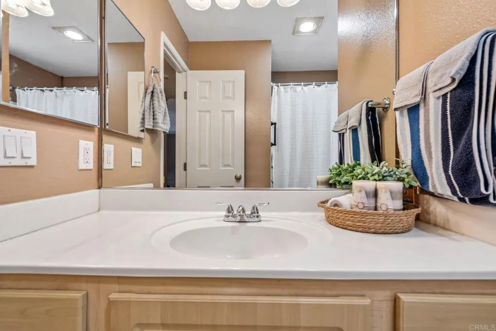 Photo #17: PTP2305130 Listing: Photo #17