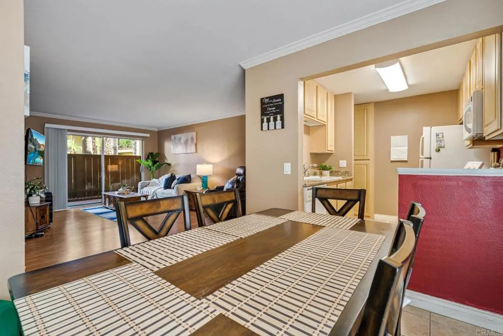 Photo #11: PTP2305130 Listing: Photo #11