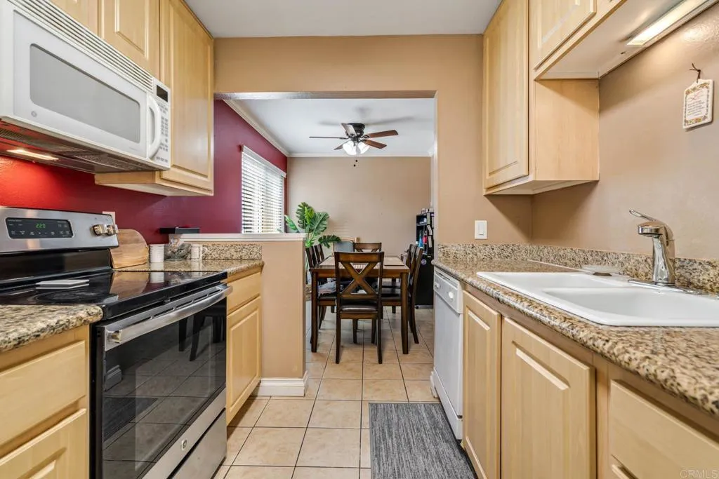 Photo #14: PTP2305130 Listing: Photo #14