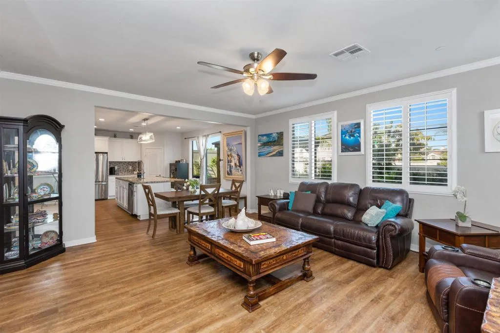 https://cdn.realtyfeed.com/cdn/127/306039371/5eca58b829d9acd22745730219580775.webp
