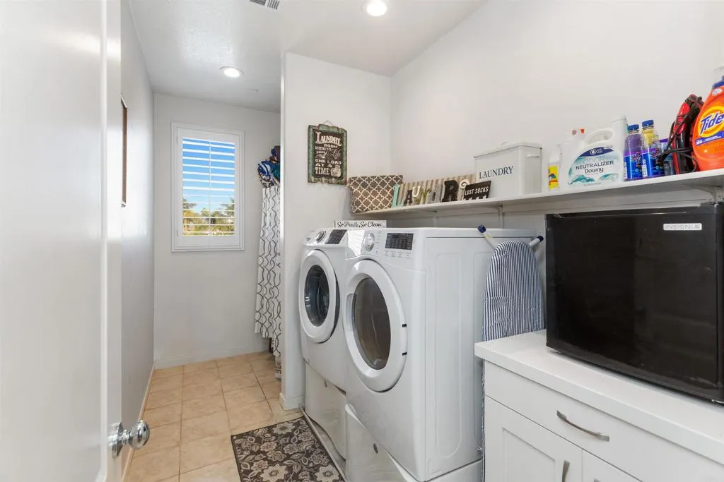 https://cdn.realtyfeed.com/cdn/127/306039371/600d4fb07e242f79c06a36fb9782dea2.webp