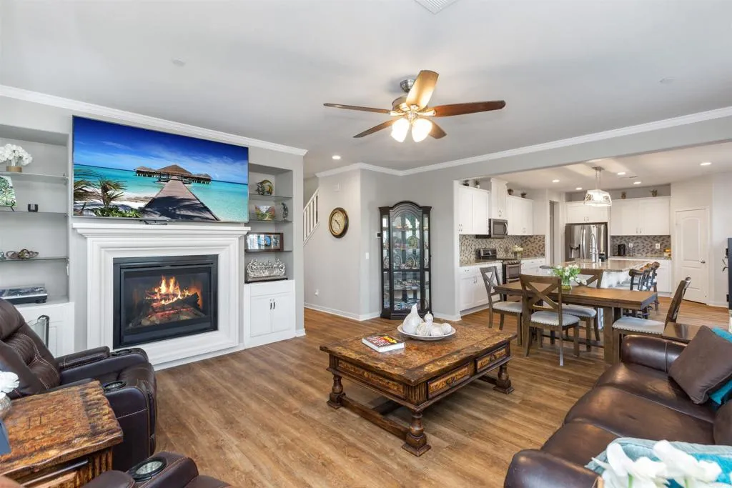 https://cdn.realtyfeed.com/cdn/127/306039371/cd0a98778cb64f6baadb500f8377e875.webp