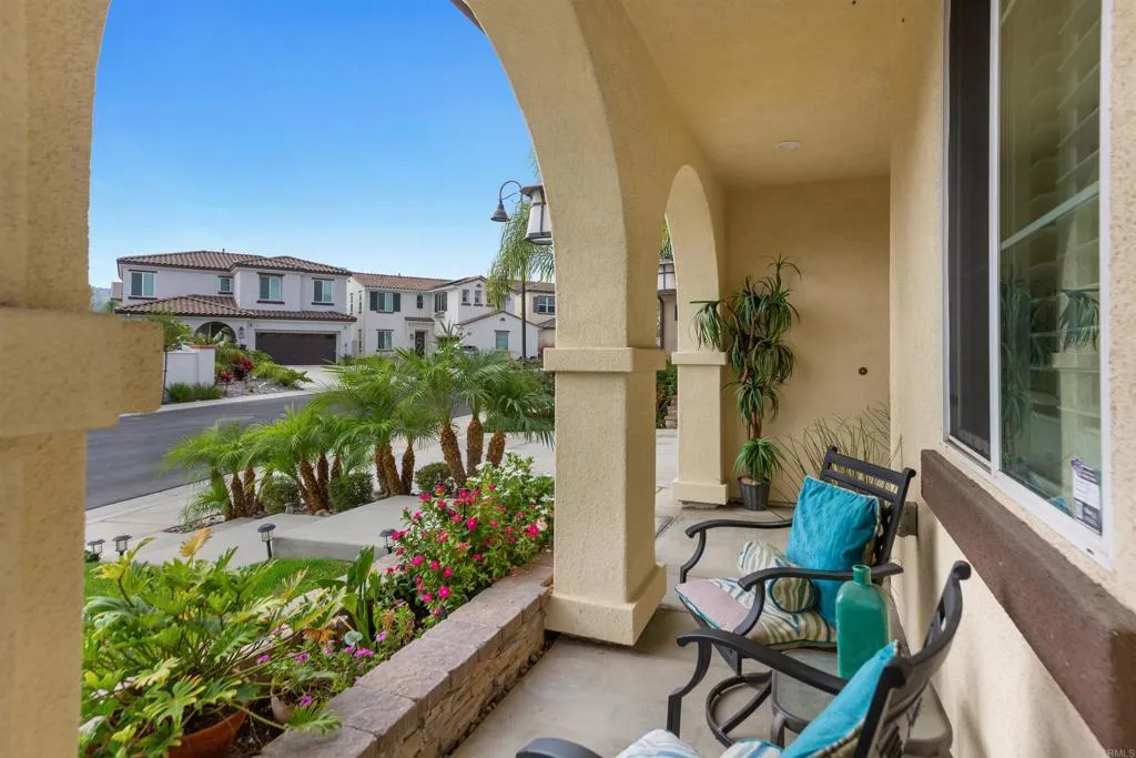 https://cdn.realtyfeed.com/cdn/127/306039371/fb848b0c95d1b74f1f4ba2fda68ae2ac.webp