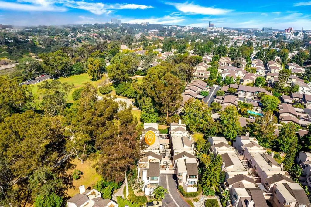 https://cdn.realtyfeed.com/cdn/127/306041328/2f2cf52f2dda740a97b93db95a08d2e4.webp