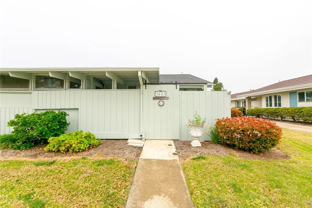 Photo #5: CV23197280 Listing 