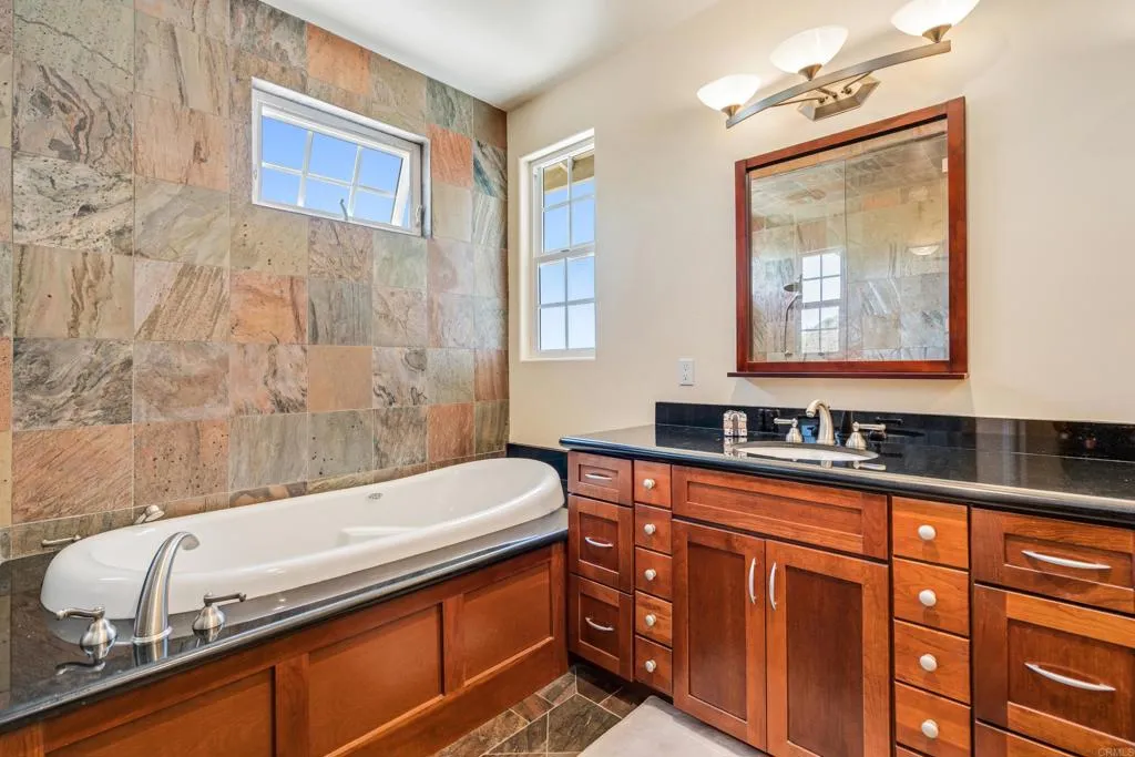 https://cdn.realtyfeed.com/cdn/127/306042374/0976eb268197fc0f86ea1fb098be0d5c.webp